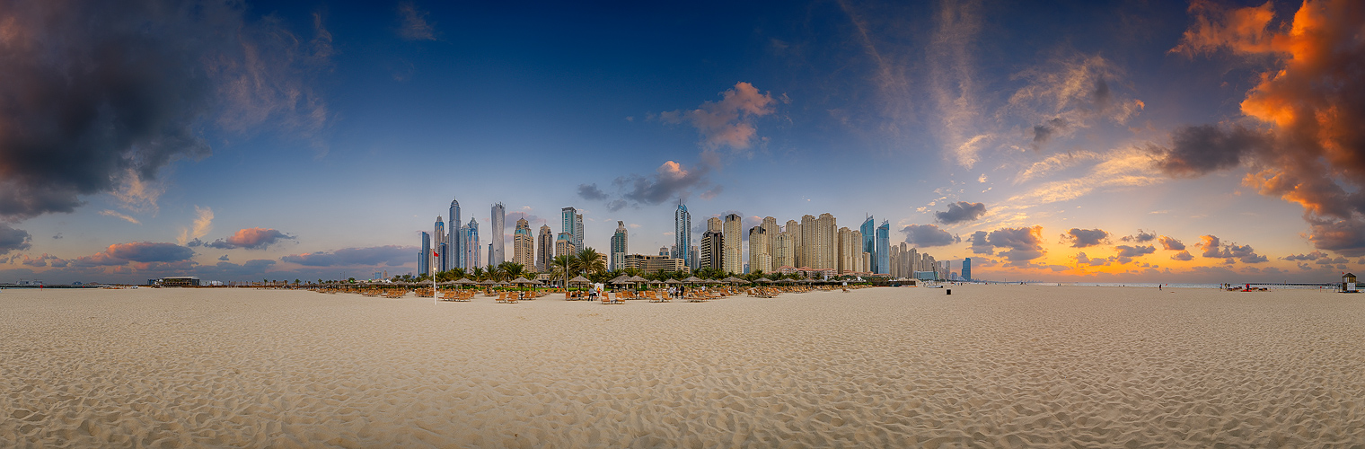 ... Dubai Marina Beach ...