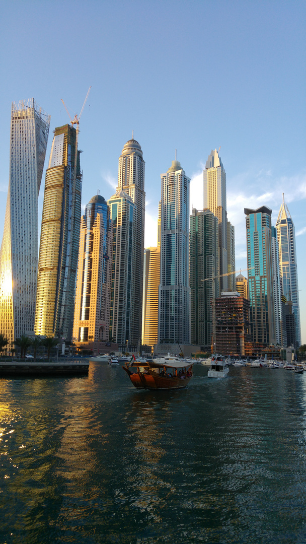 Dubai Marina early evening