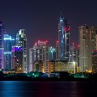 Dubai Marina Skyline bei Nacht