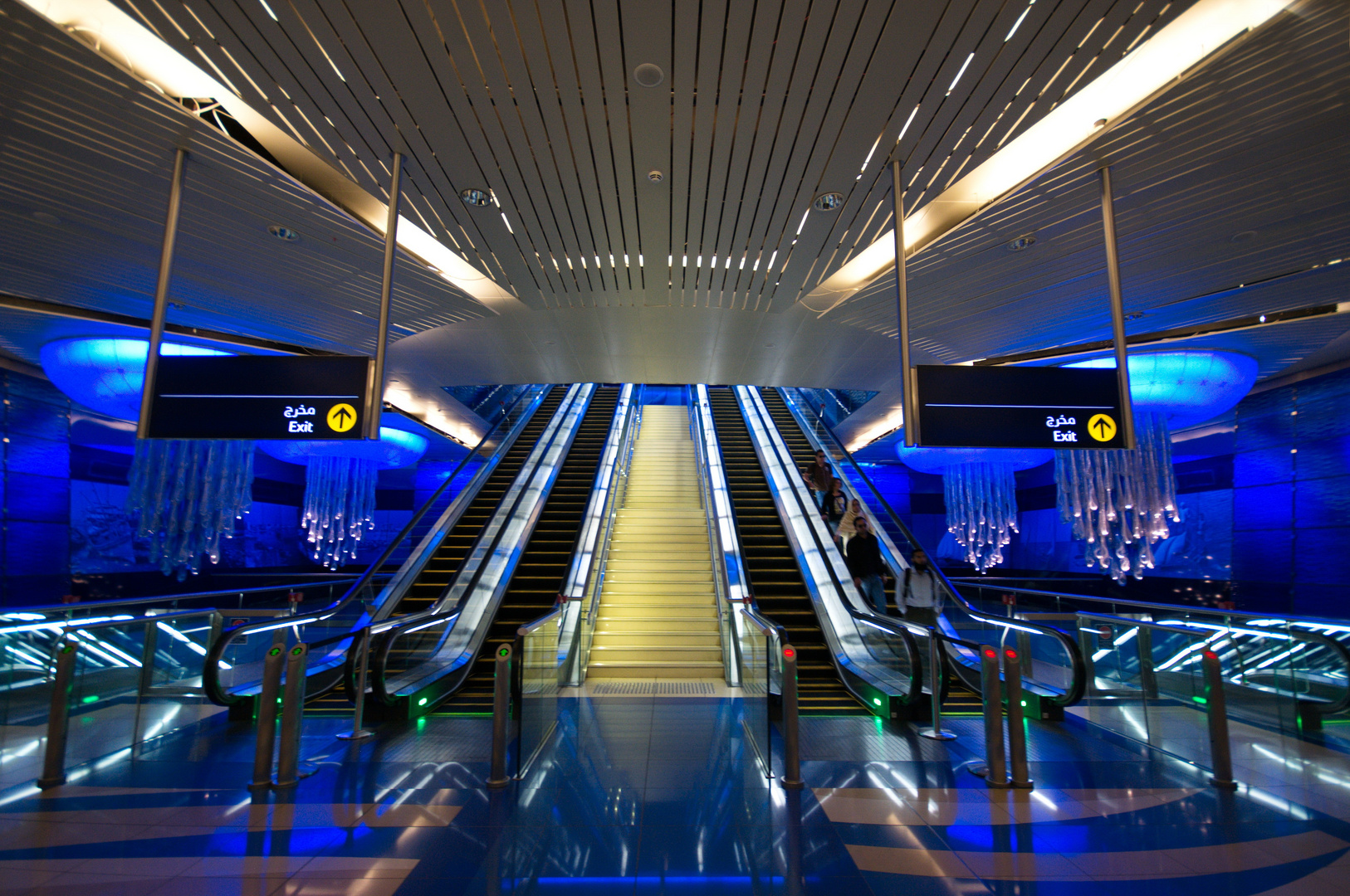 Dubai, Metro Station