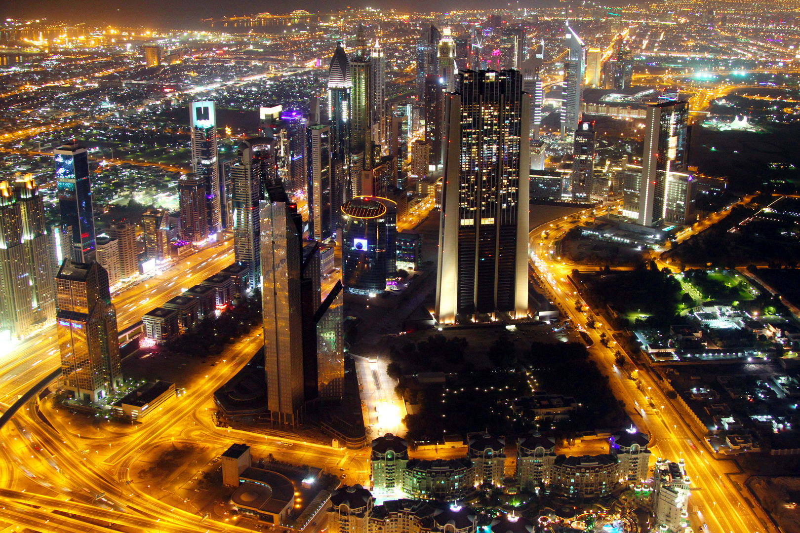 Dubai Nacht aus 450m