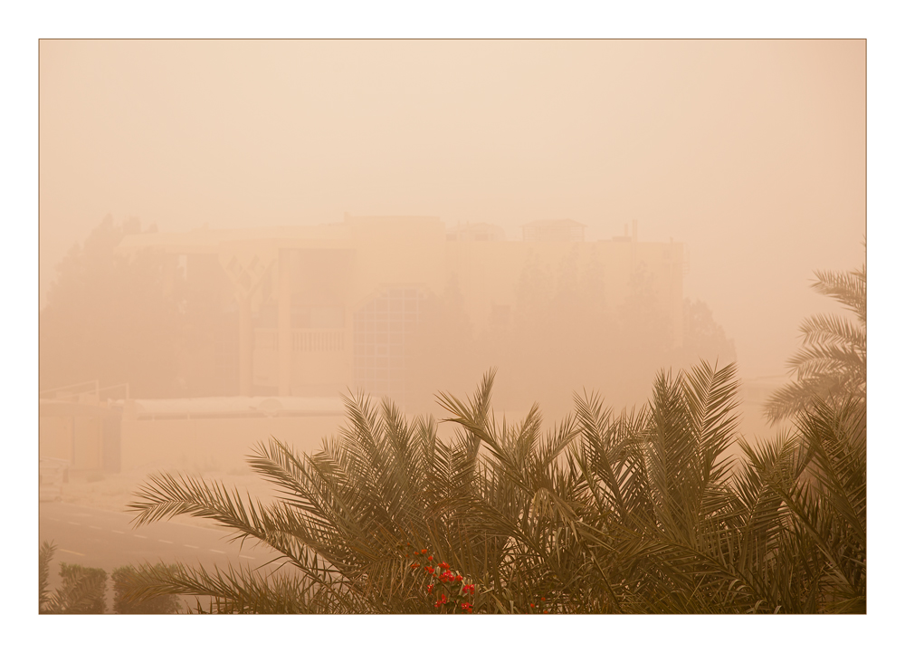 dubai sand storm