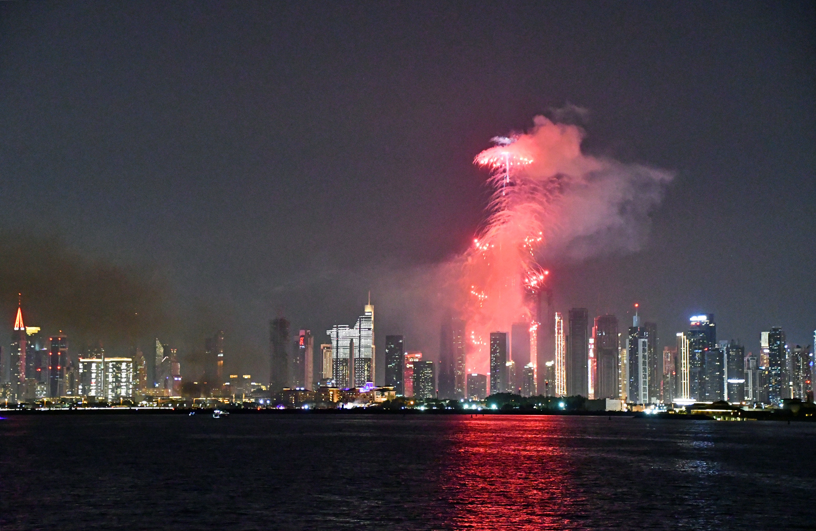 Dubai, Silvesterfeuerwerk 2021 am Burj Khalifa