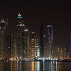 Dubai Skyline in der Nacht 