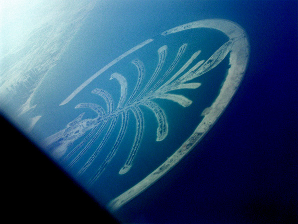 dubai take off,the palm island,still under construction