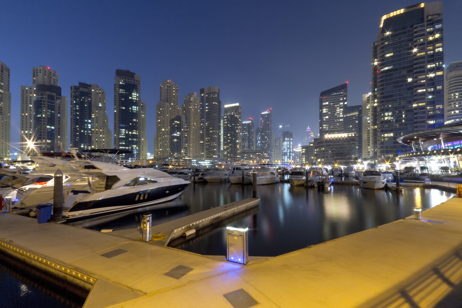 Dubai - The Marina Walk