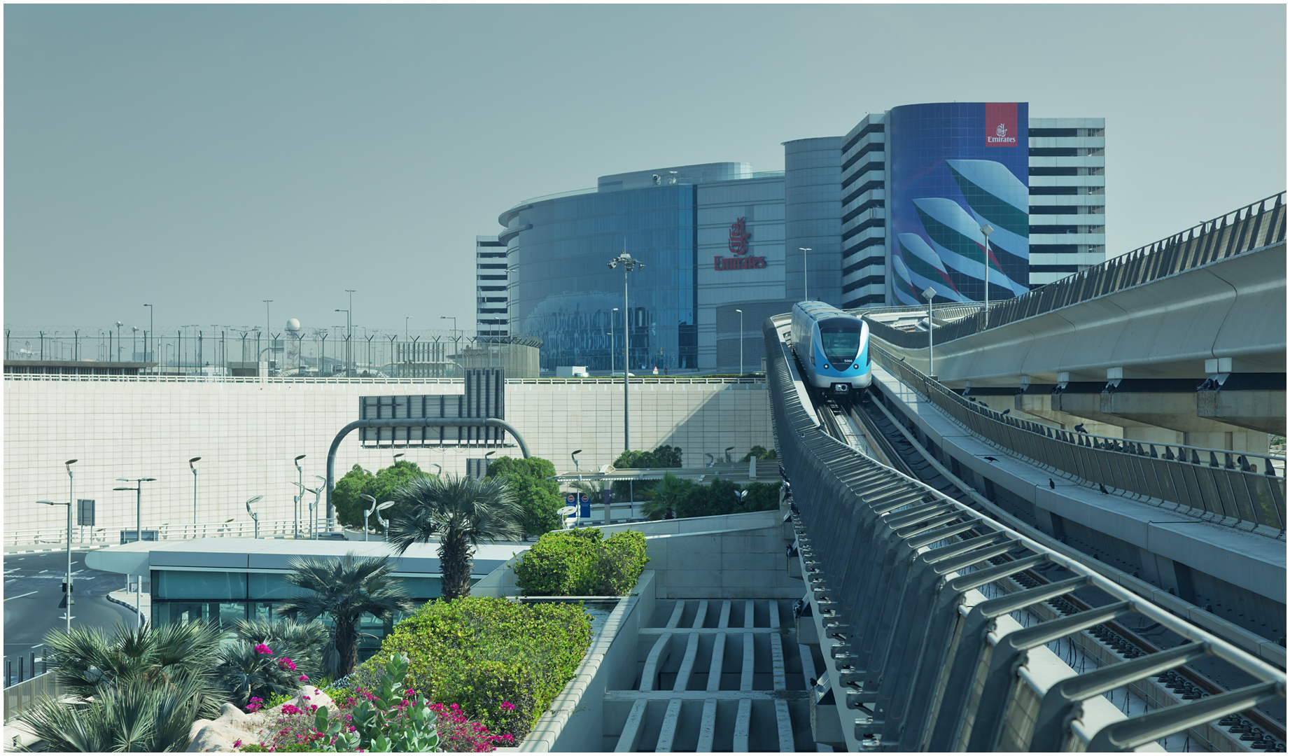 Dubai Urbahn I Foto & Bild asia, middle east, bus & nahverkehr