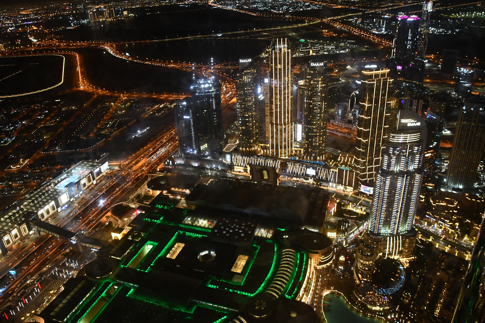 Dubai vom Burj Khalifa aus 456 m Höhe