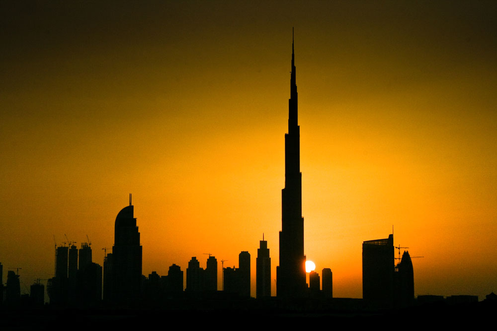 Dubai's Skyline im Sonnenuntergang