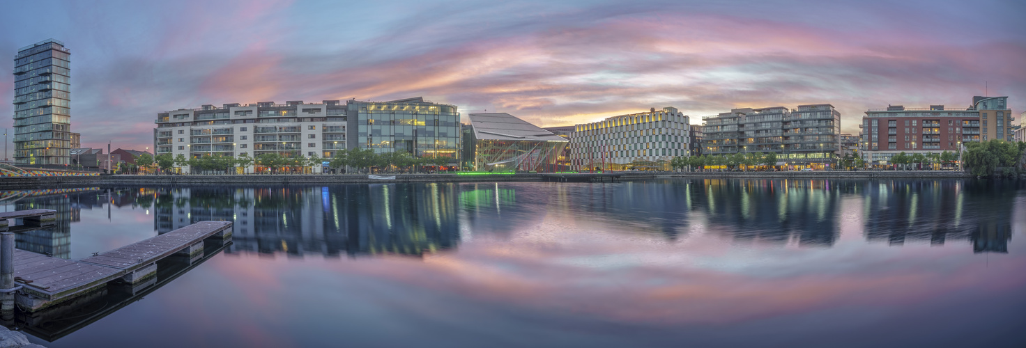 Dublin modernes Hafenviertel und Opernhaus