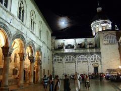 Dubrovnik by night