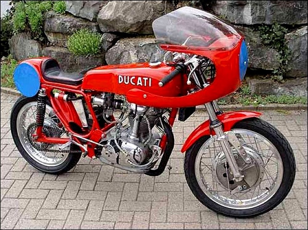 Duc 350 Racer