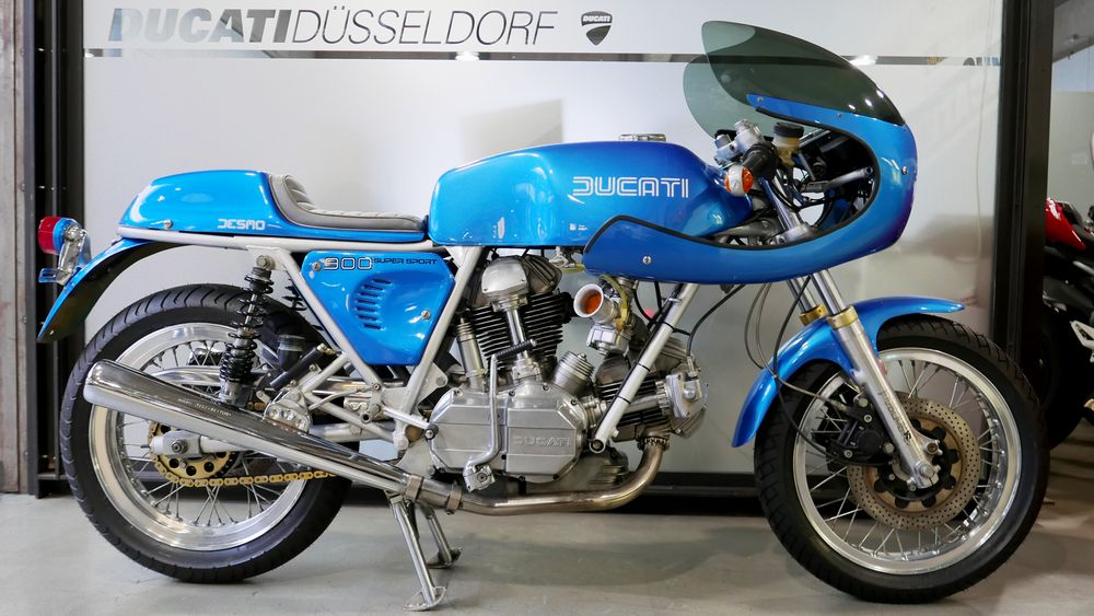 Ducati 900 Super Sport