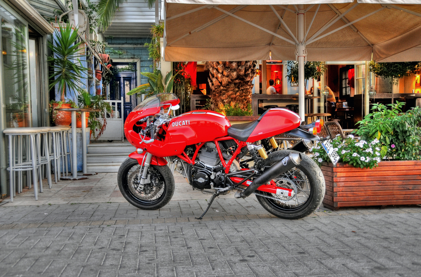 DUCATI