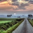 Duderstadt mit Sonnenaufgang über dem Harz im Nebel