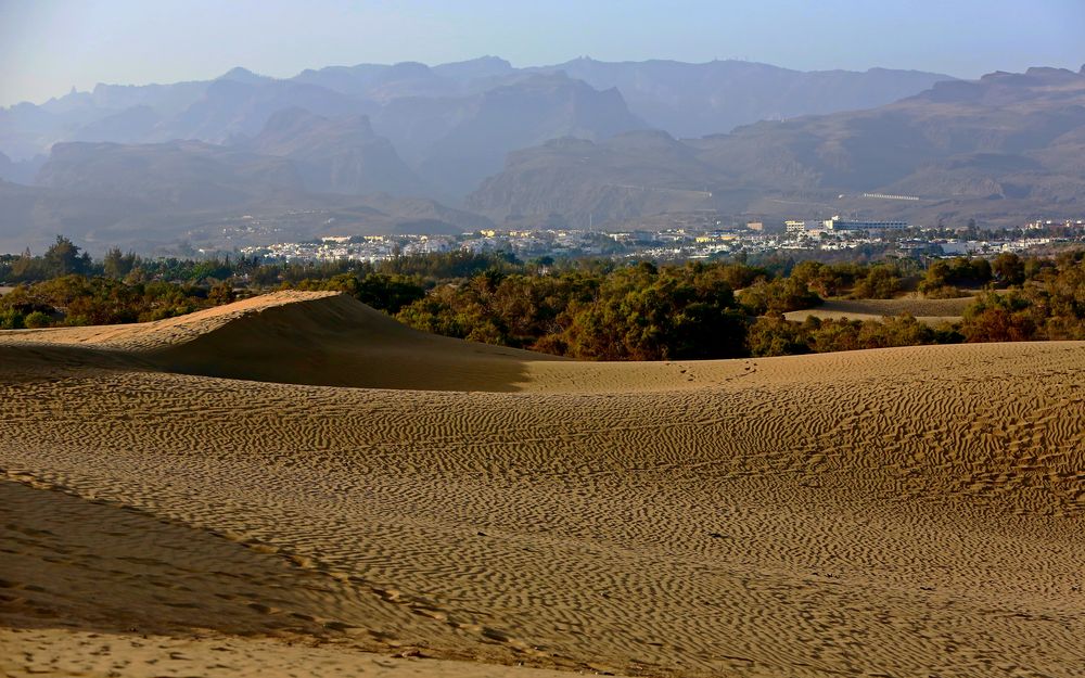 Dünen und Berge von Maspalomas