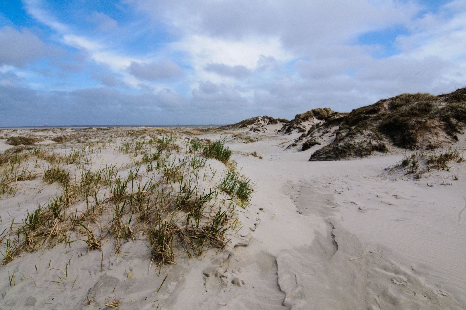 Dünen und Wolken