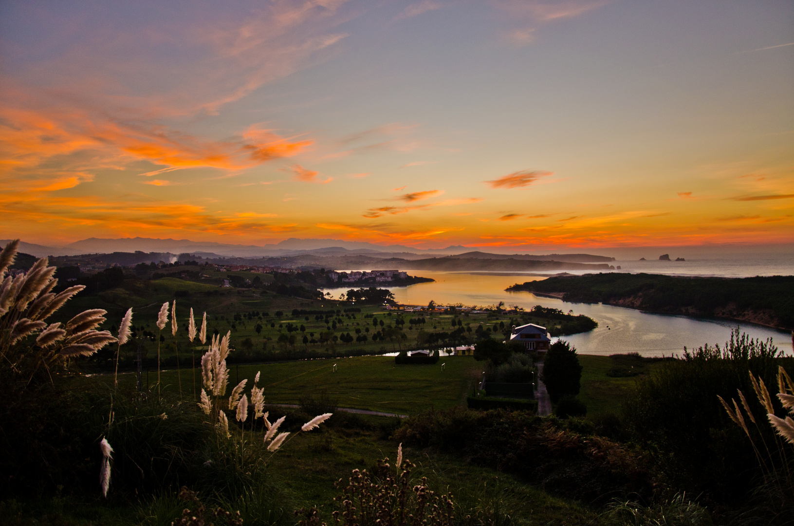 Dünen von Liencres (nahe Santander) bei Sonnenuntergang