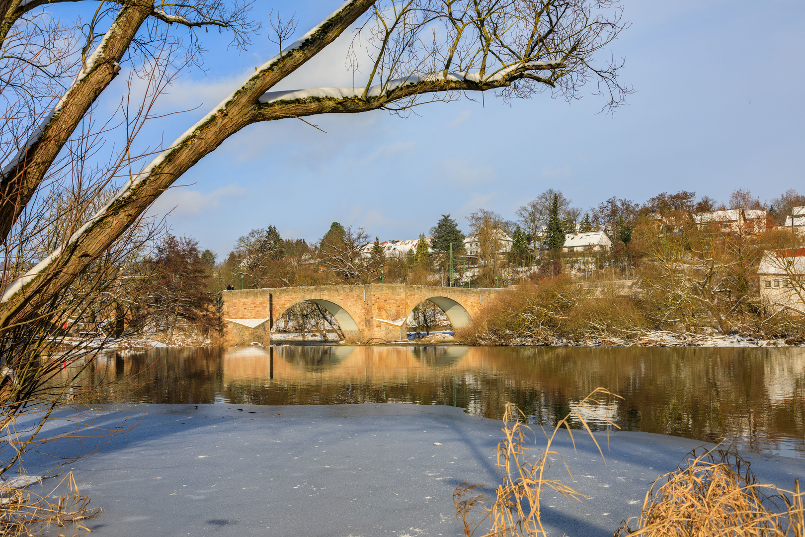 Dünnes Eis am Fuldaufer