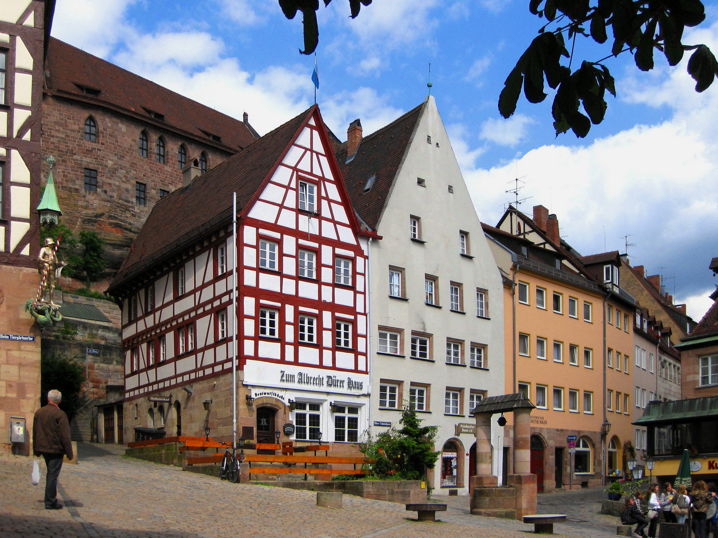 Dürer-Platz unter der Nürnberger Burg