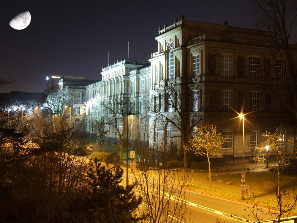 Düsseldorf, Academy of Art, Kunstakademie bei Nacht