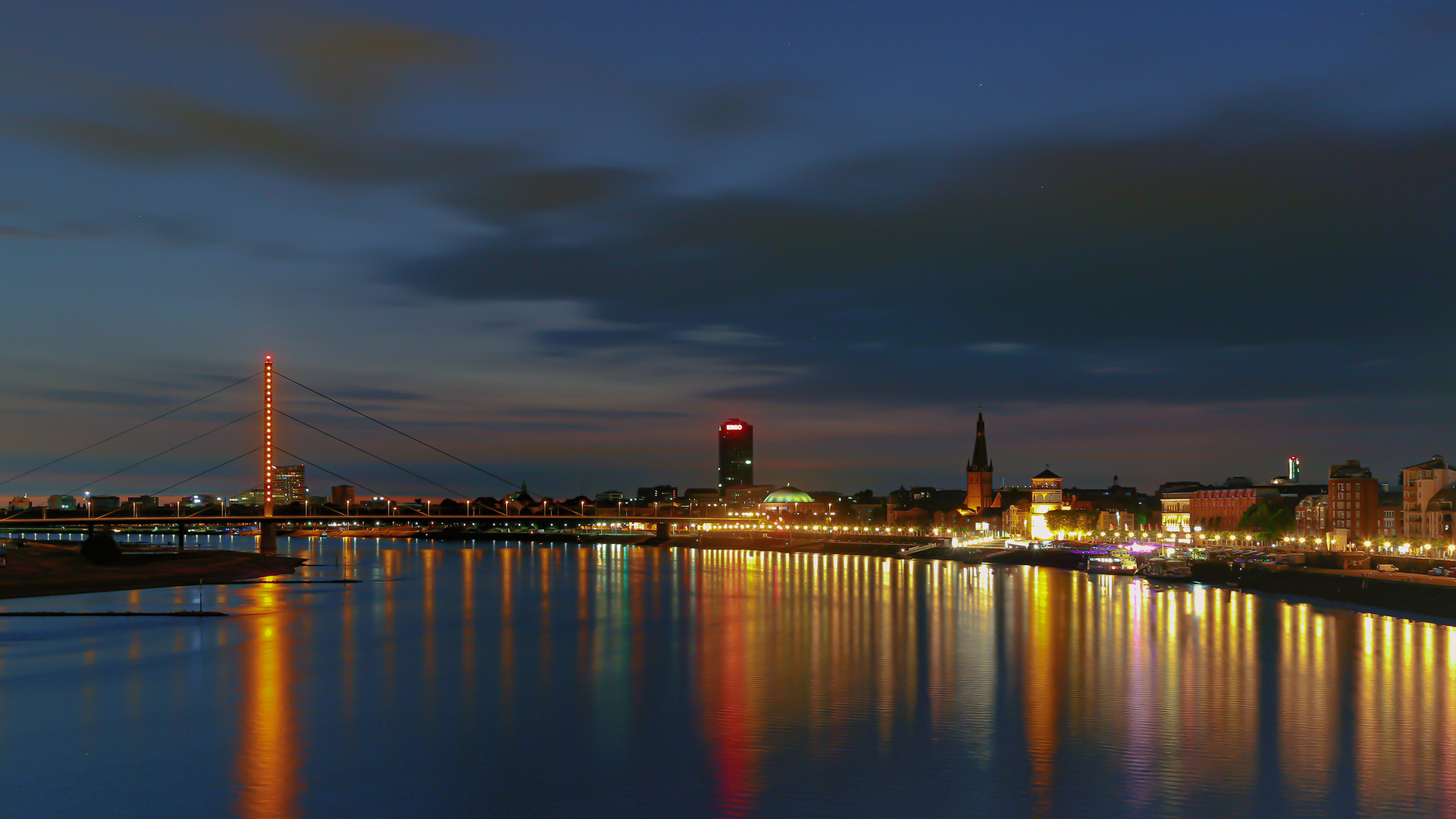 Düsseldorf Altstadt by Nacht