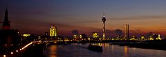 Düsseldorf am Abend