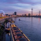 Düsseldorf am Abend