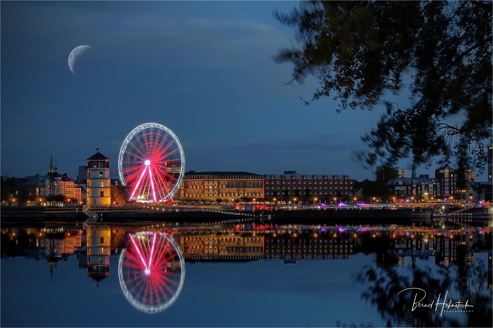 Düsseldorf am Rhein ..... letzte Runde AlarmstufeRot 