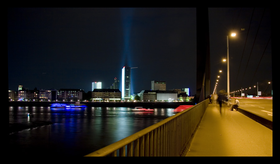 - Düsseldorf bei Nacht 2 -