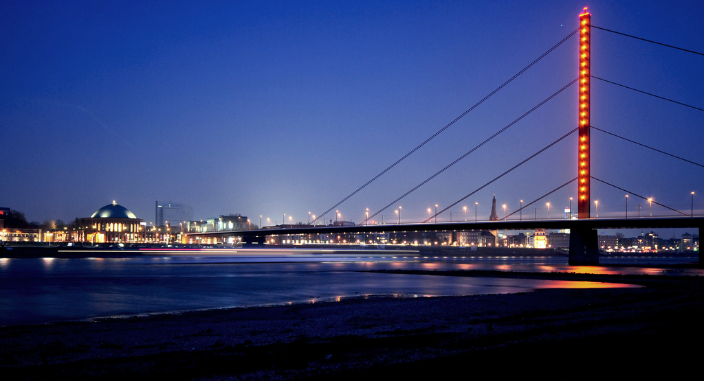 Düsseldorf bei Nacht...