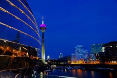 Düsseldorf bei Nacht