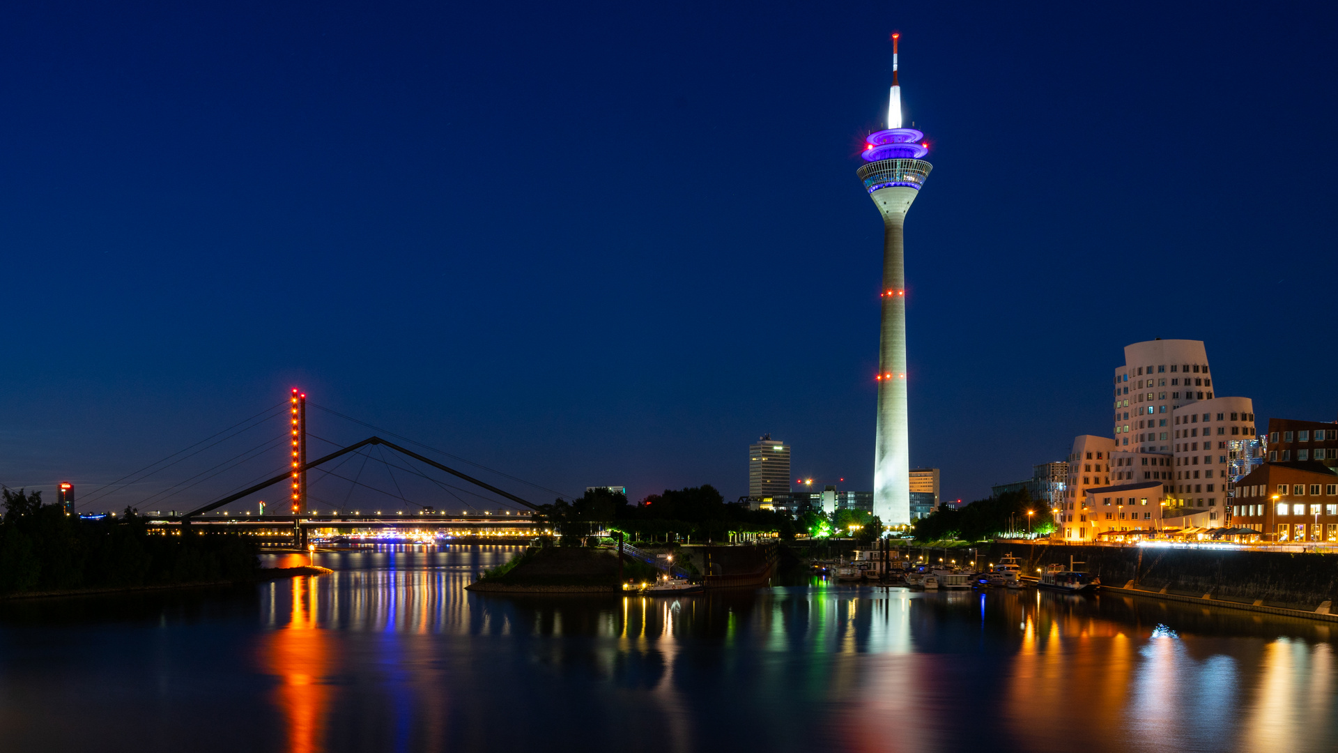 Düsseldorf bei Nacht