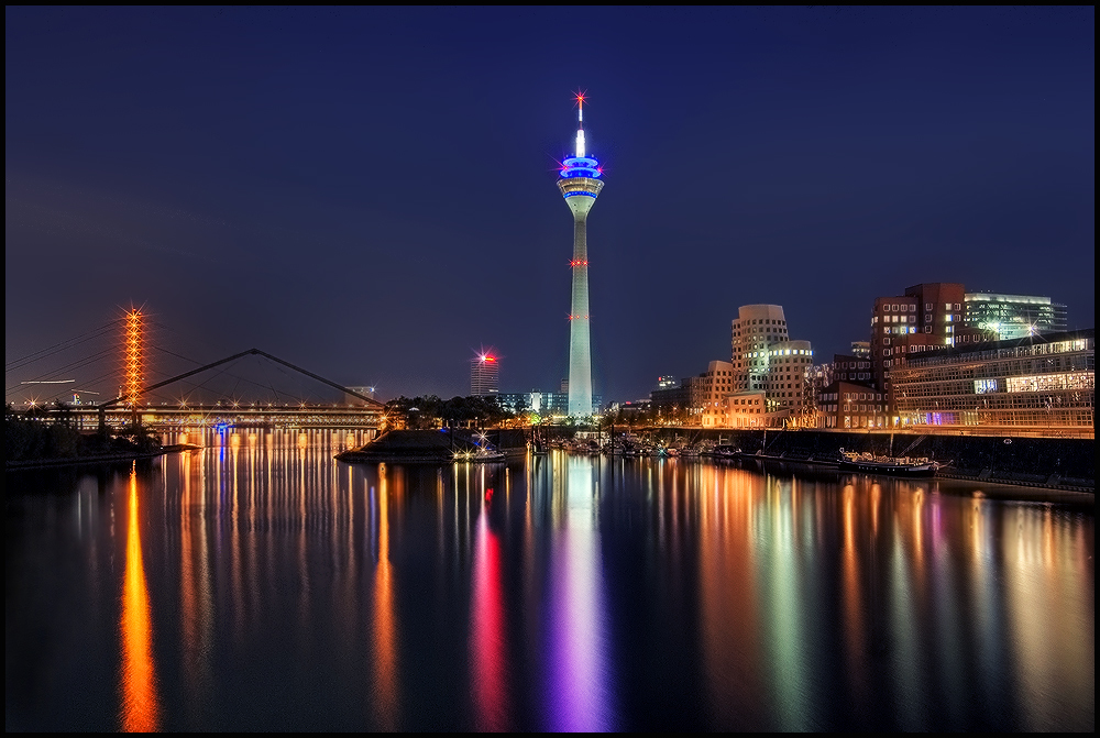 Düsseldorf bei Nacht