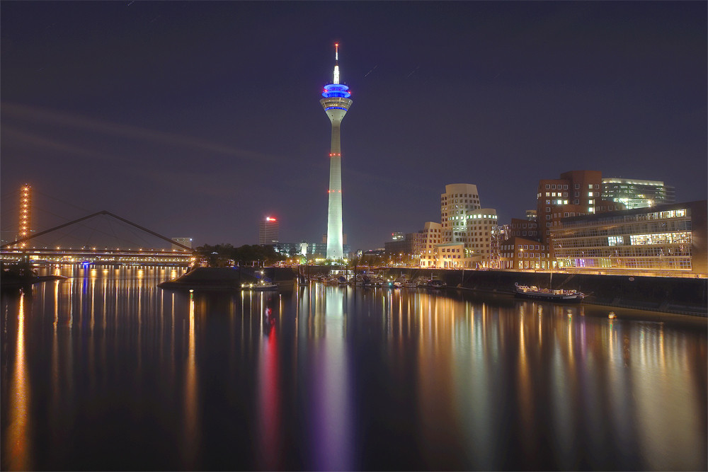 Düsseldorf bei Nacht