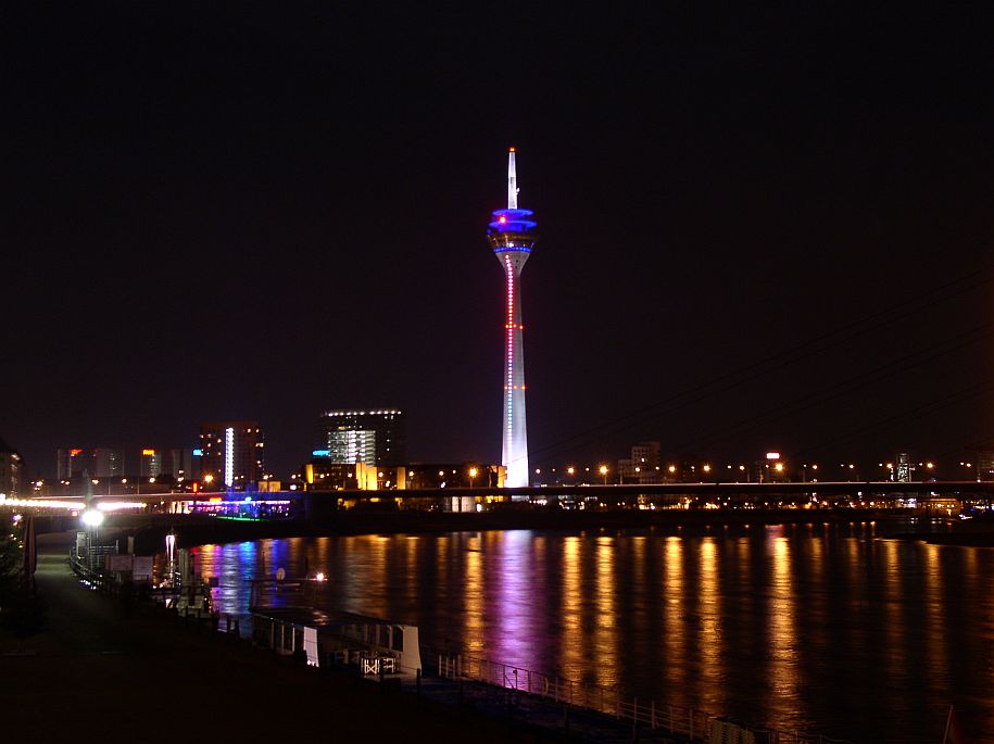 Düsseldorf bei Nacht