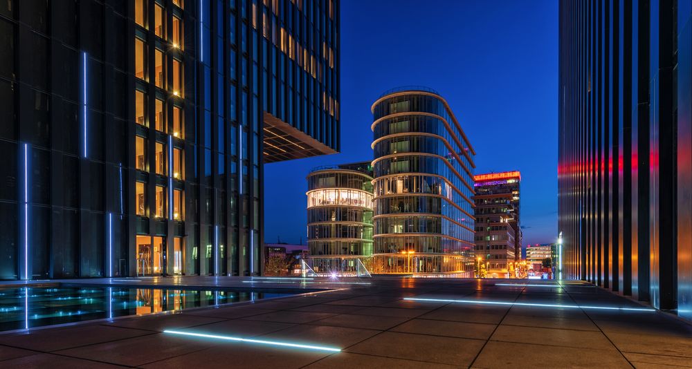 Düsseldorf bei Nacht