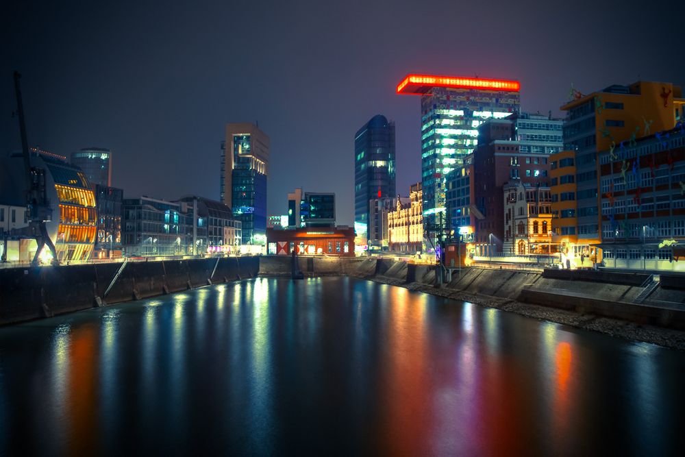 Düsseldorf bei Nacht