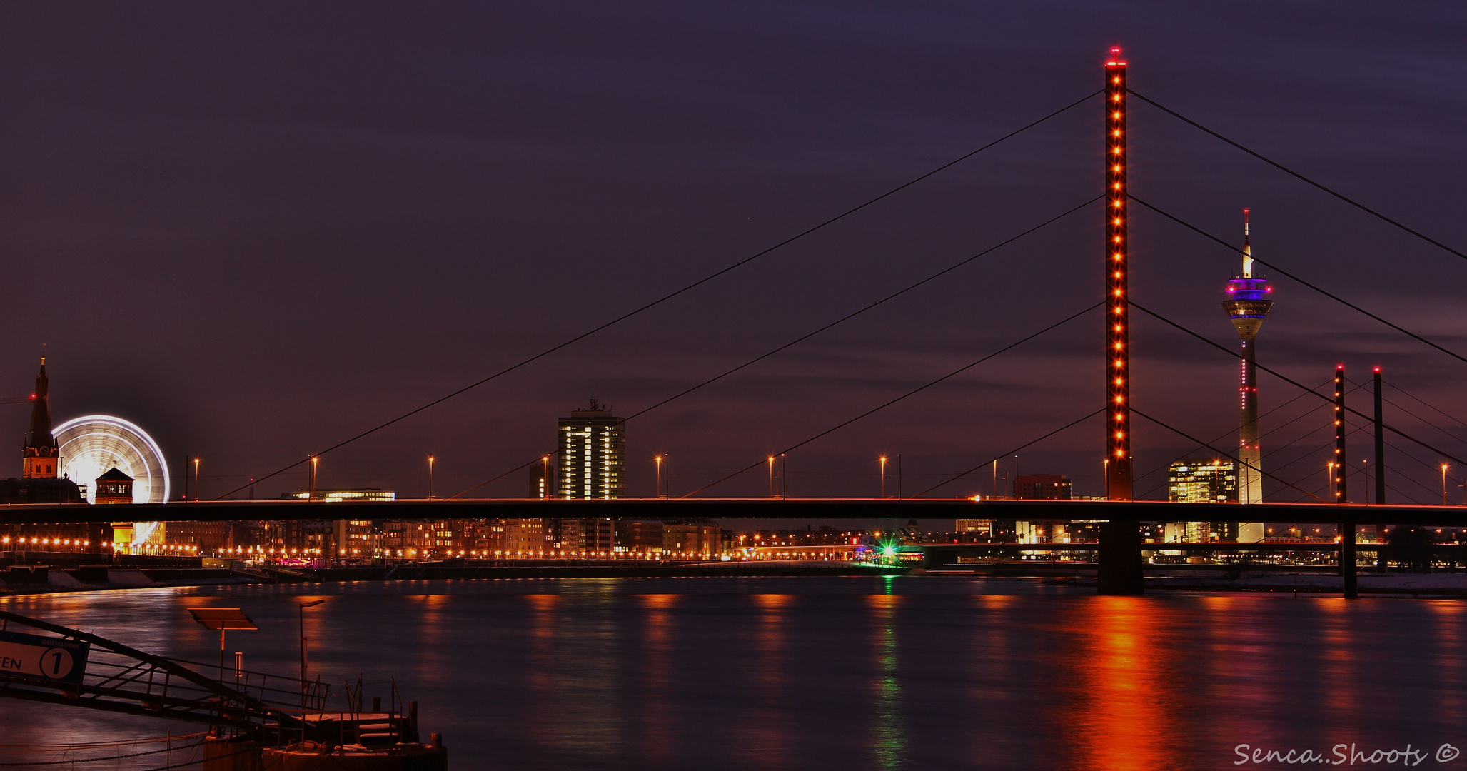 Düsseldorf bei Nacht II