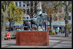 Düsseldorf   -   Bergischer Löwe am Kö-Graben