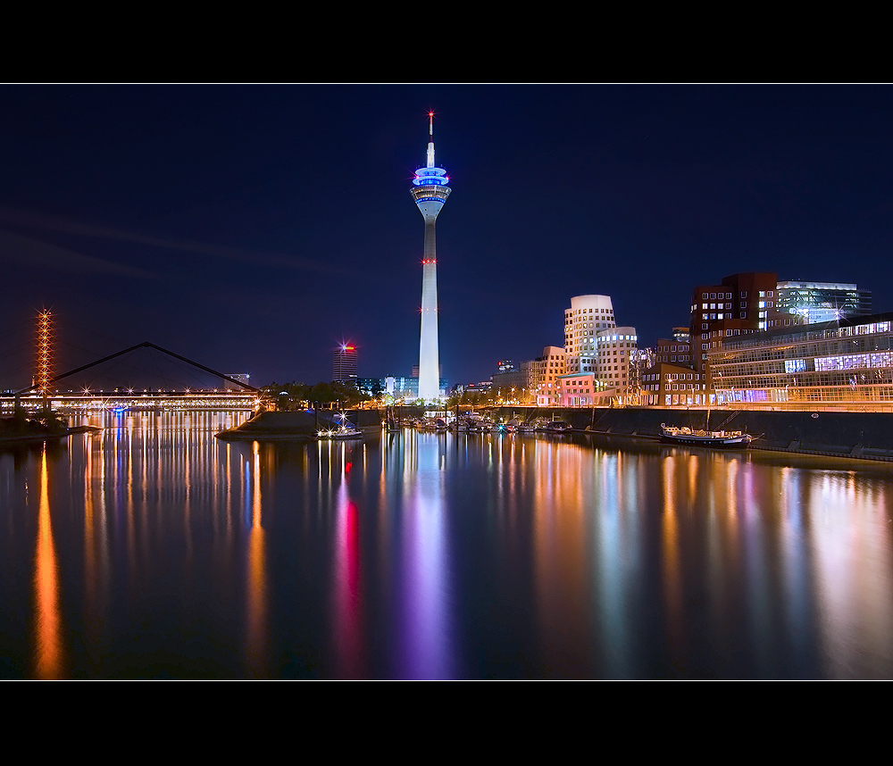 Düsseldorf by Night