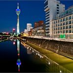 Düsseldorf - Der MedienHafen - Sommer in der Stadt*