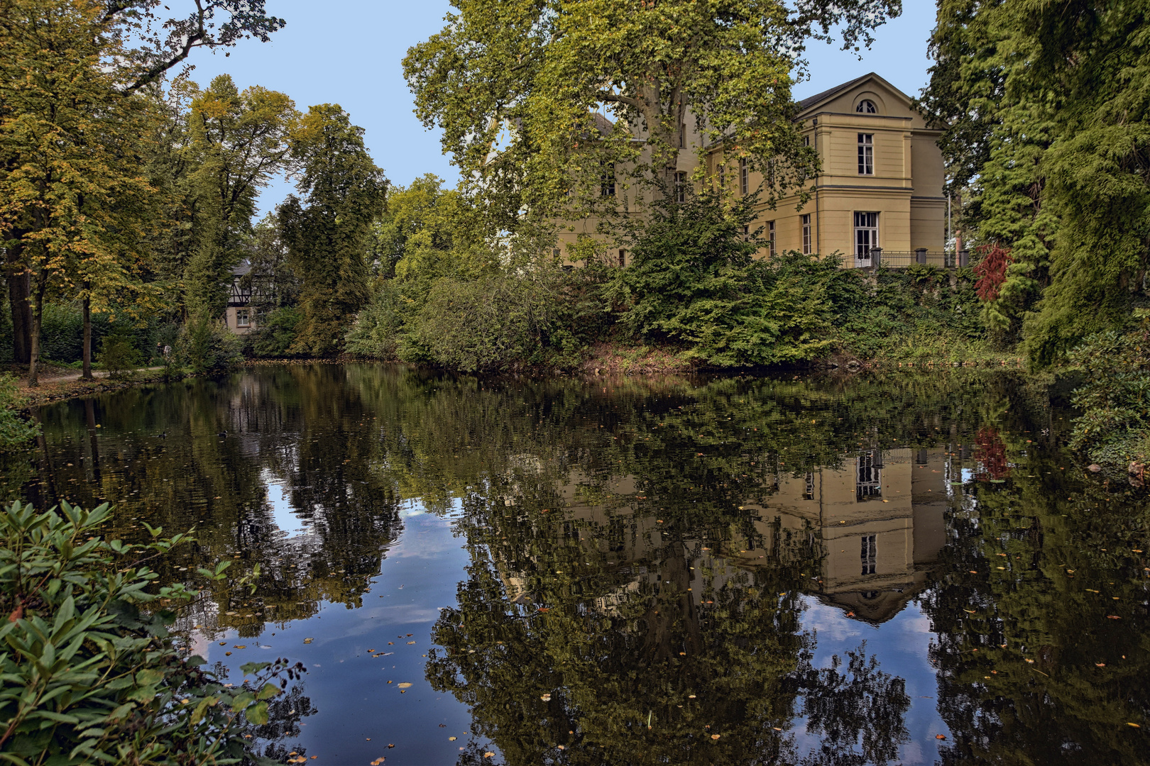 Düsseldorf - Der Schlosspark Eller -