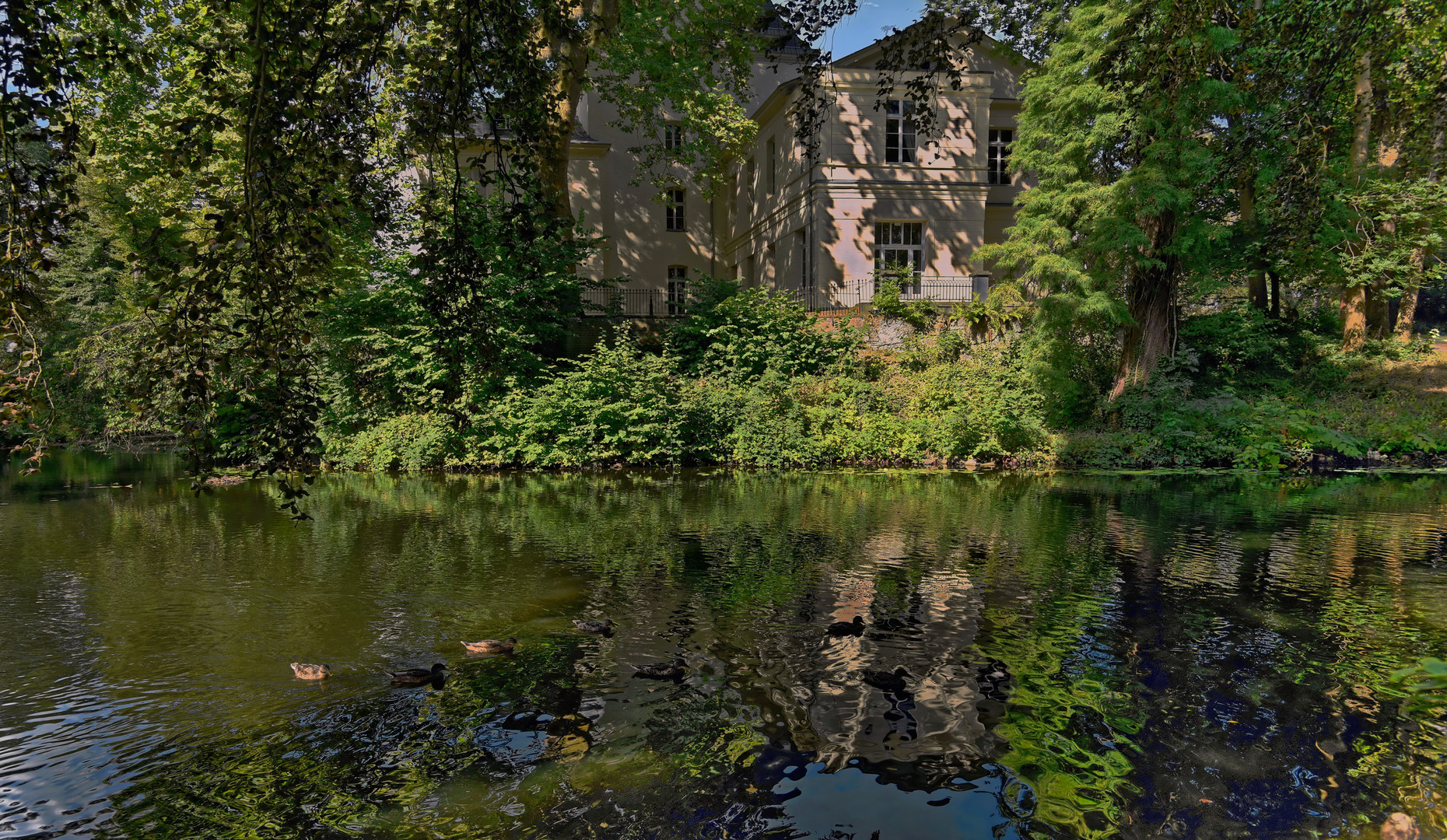 Düsseldorf - Der Schlosspark Eller -