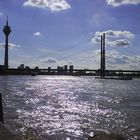 Düsseldorf, die schöne Stadt am Rhein