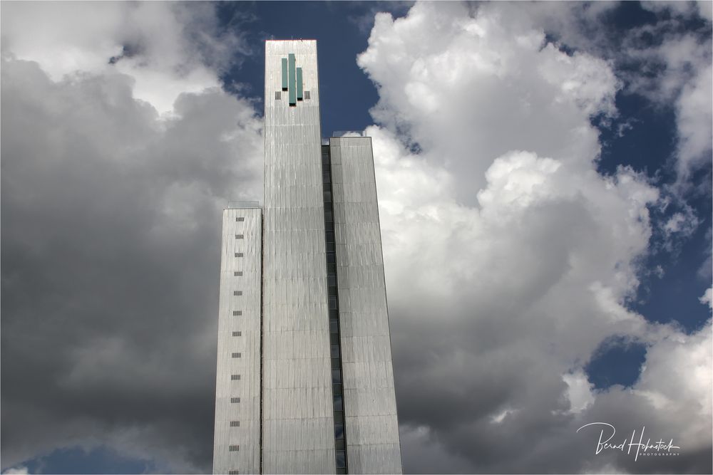 Düsseldorf .... Dreischeibenhochhaus