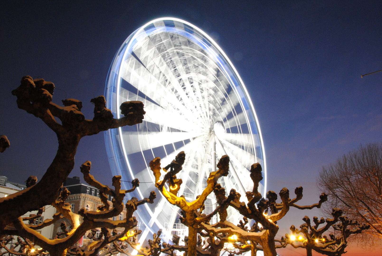 Düsseldorf Eye - es dreht sich