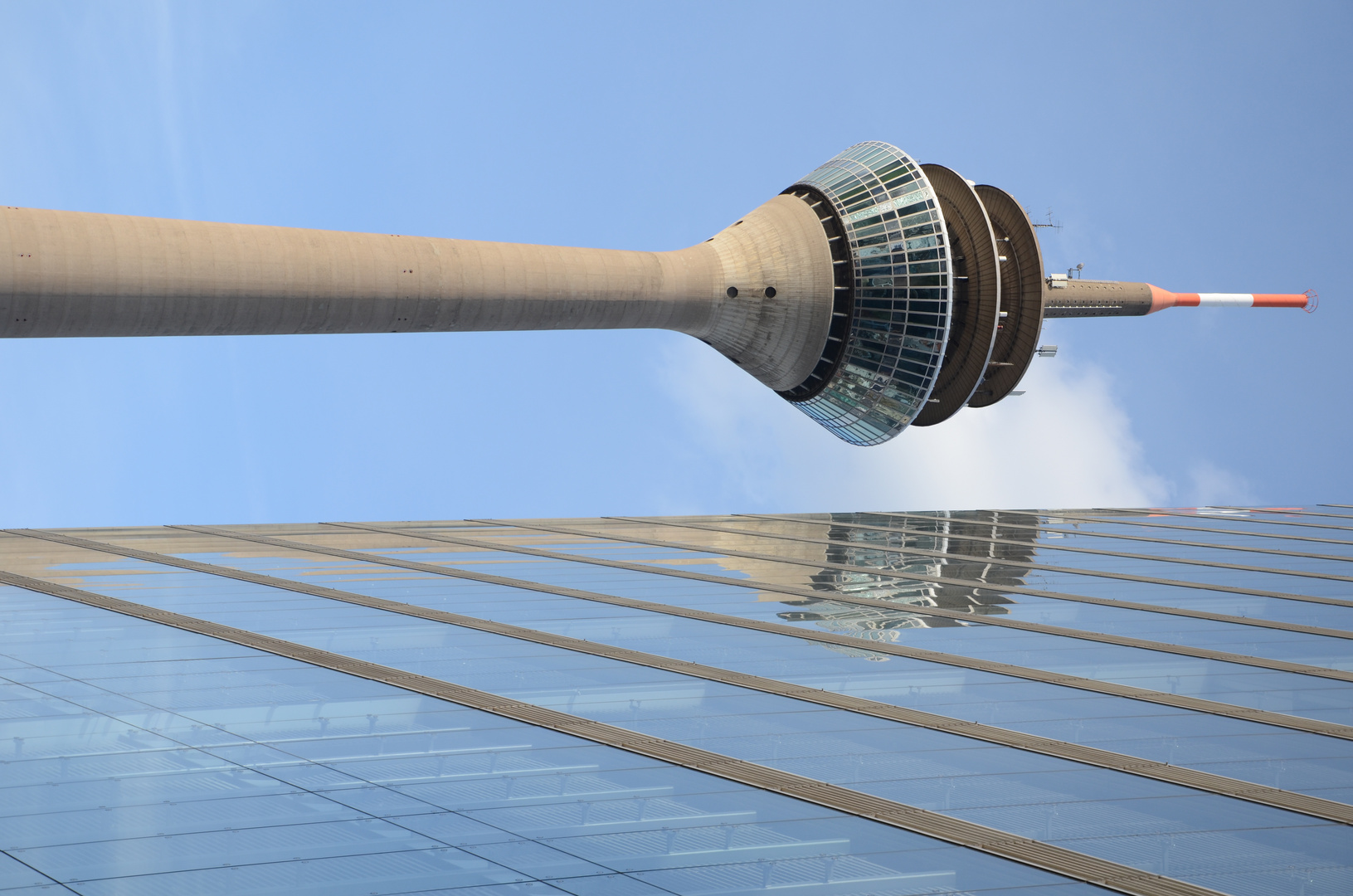 Düsseldorf - Fernsehturm 1 1/2