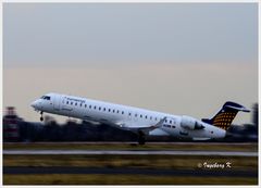 Düsseldorf- Flughafen - Start einer Eurowings