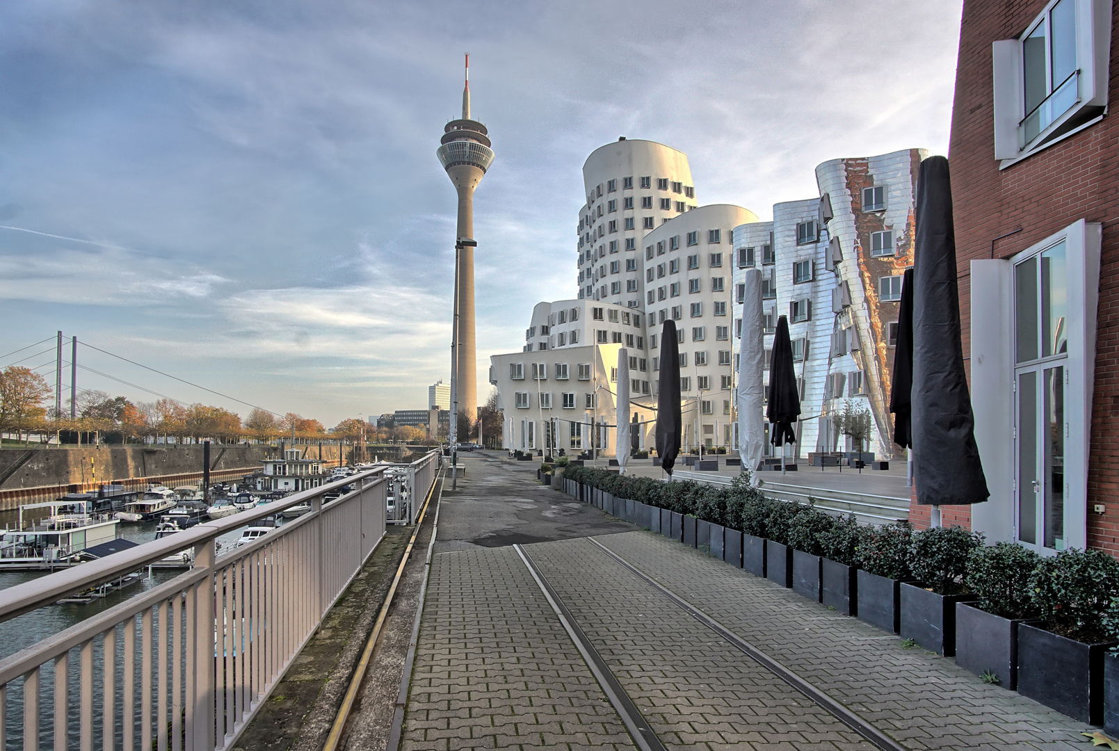 Düsseldorf - Gehry Bauten